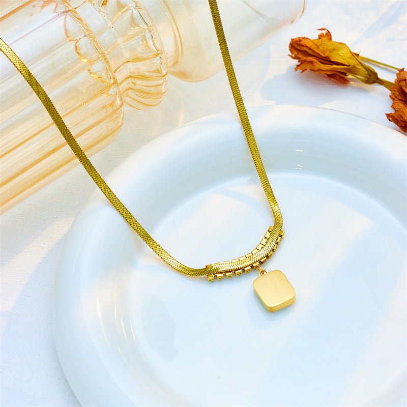 Fashionable Light-Luxury Emerald Pendant Necklace And Bracelet In Titanium Steel