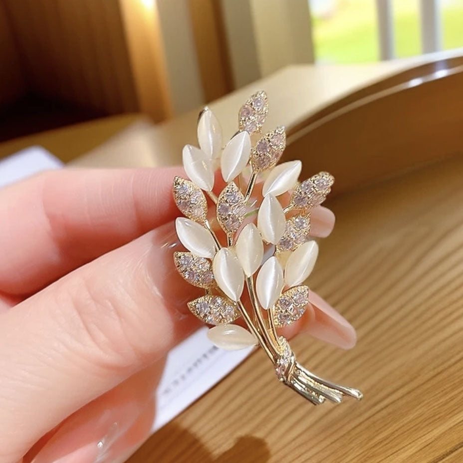 Fashionable Versatile High-end Korean-style Niche Design Premium Accessoryanti-exposure Brooch For Clothing