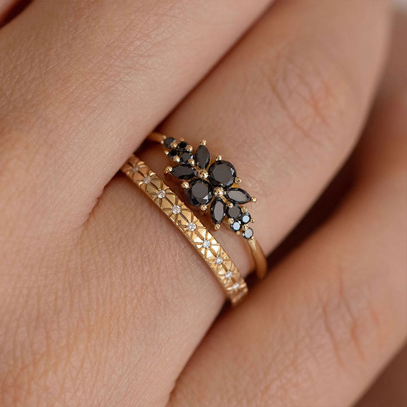 Fashionable Fan-shaped Ring Light Luxury Niche Design